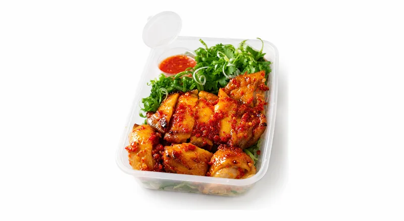 Cơm Gà Quay Mật Ong Sốt Ớt